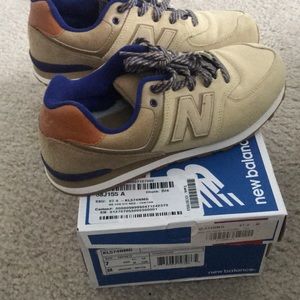New balance sneakers.  7 kids,9 women’s